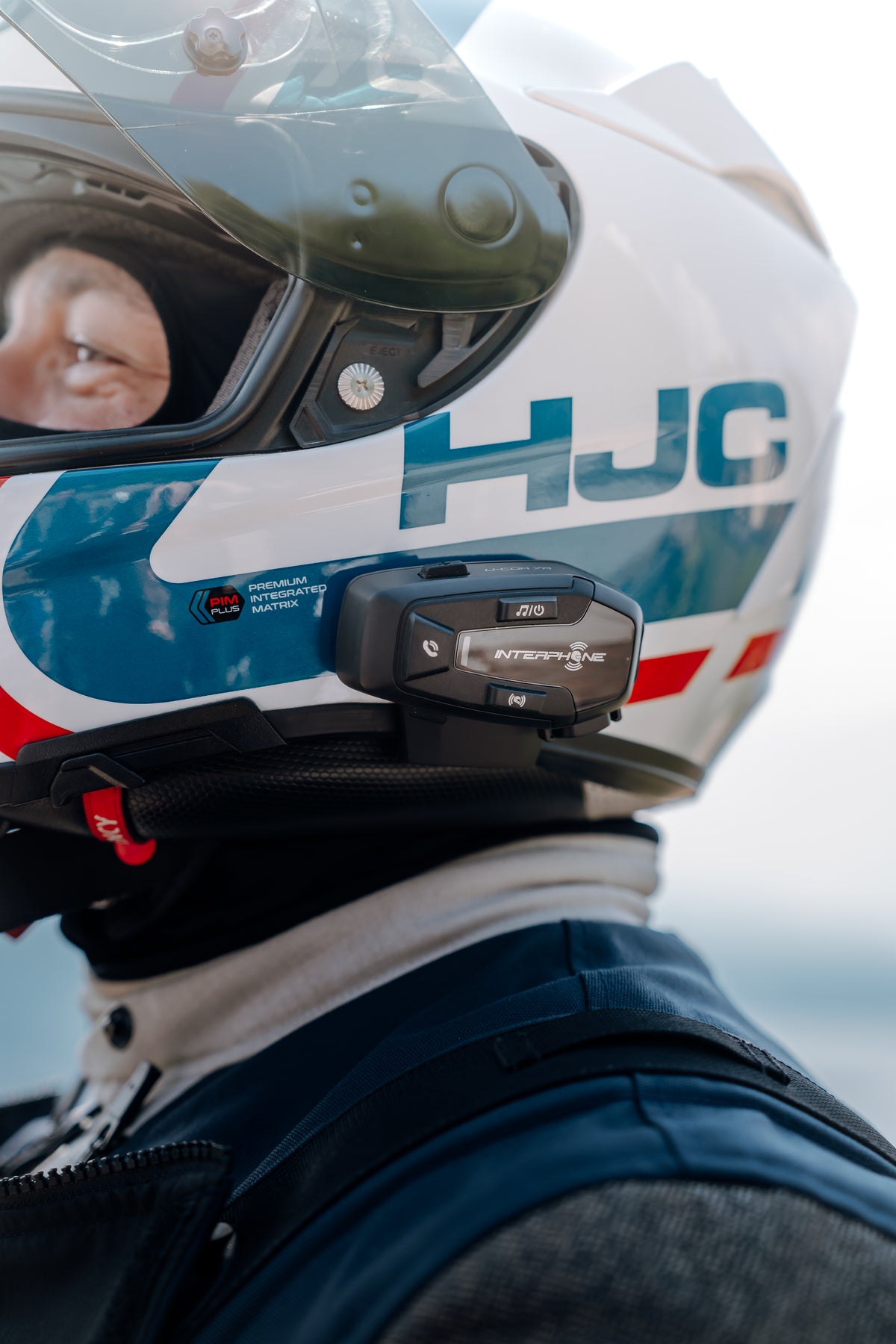 U-COM 7R