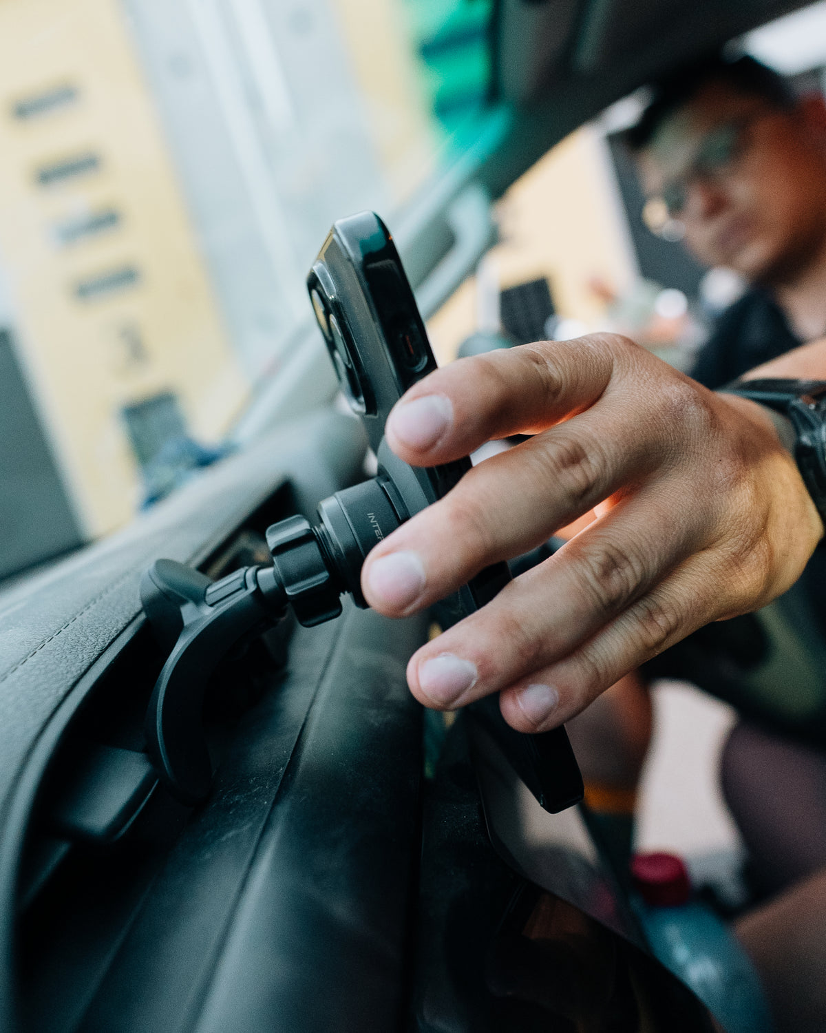 QUIKLOX - SUPPORTO PER BOCCHETTA ARIA AUTO