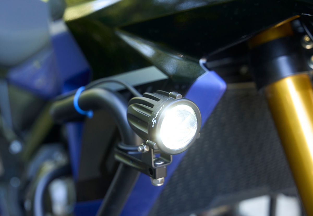 PAIR OF LED LIGHTS